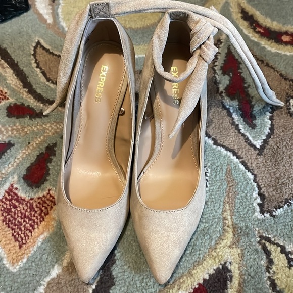 Express heels - Picture 4 of 6